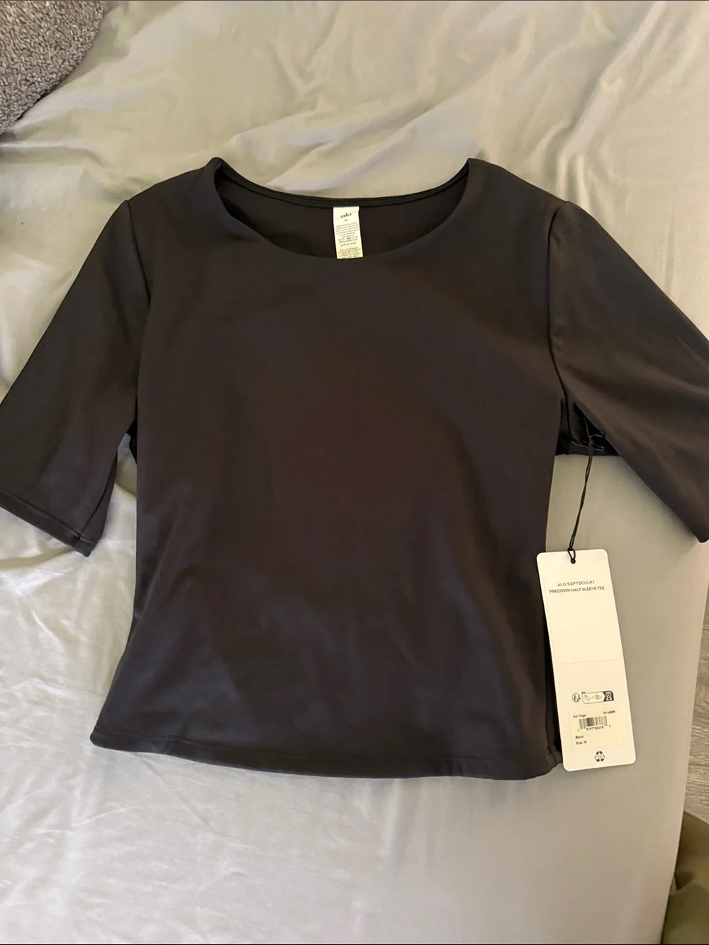 NWT ALO Softsculpt Precision Half Sleeve Tee, Black, size M